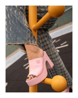 Raquel Strada feet photo 18