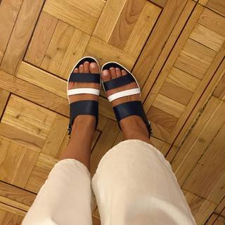Raquel Sánchez-Silva feet photo 10