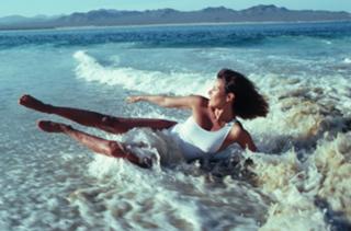 Raquel Welch feet photo thumbnail