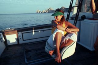 Raquel Welch feet photo thumbnail
