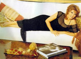 Raquel Welch feet photo thumbnail