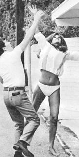 Raquel Welch feet photo thumbnail