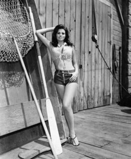Raquel Welch feet photo thumbnail