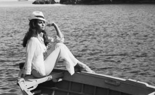 Raquel Welch feet photo thumbnail