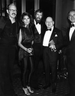 Raquel Welch feet photo thumbnail