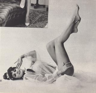Raquel Welch feet photo thumbnail