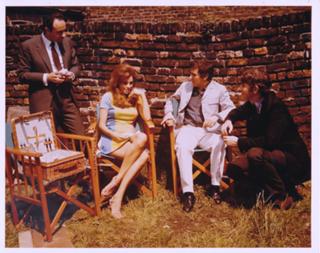 Raquel Welch feet photo thumbnail