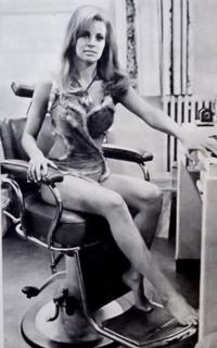 Raquel Welch feet photo thumbnail