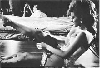 Raquel Welch feet photo thumbnail