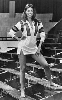 Raquel Welch feet photo thumbnail