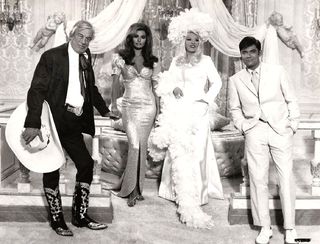 Raquel Welch feet photo thumbnail