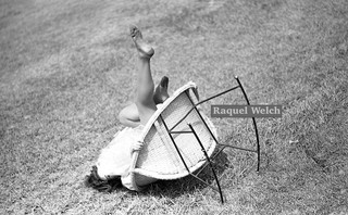 Raquel Welch feet photo thumbnail