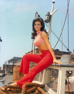 Raquel Welch feet photo thumbnail
