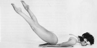 Raquel Welch feet photo thumbnail