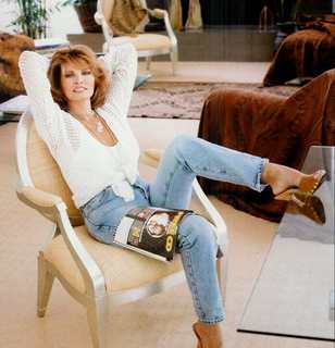 Raquel Welch feet photo thumbnail