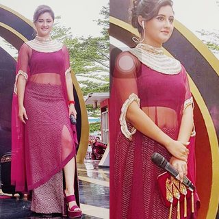Rashami Desai feet photo 1