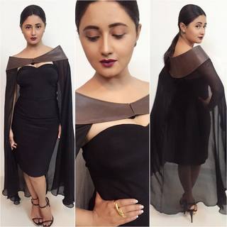 Rashami Desai feet photo 11