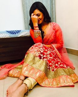 Rashami Desai feet photo 13