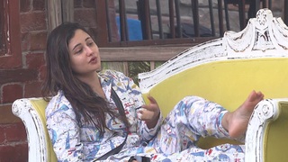 Rashami Desai feet photo 2