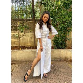 Rashami Desai feet photo 12