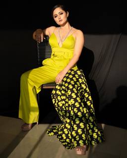 Rashami Desai feet photo 16