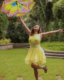 Rashami Desai feet photo 12