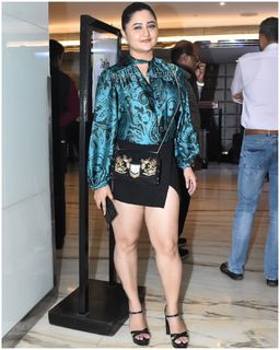 Rashami Desai feet photo 4