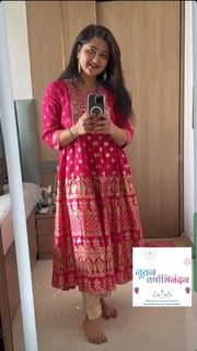 Rashami Desai feet photo 20
