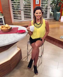 Rashel Díaz feet photo 5