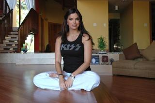 Rashel Díaz feet photo 11