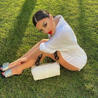 Rashel Kolaneci feet photo 4