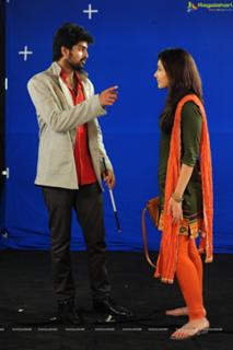 Rashi Khanna feet photo thumbnail