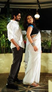 Rashi Khanna feet photo thumbnail