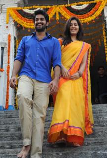 Rashi Khanna feet photo thumbnail