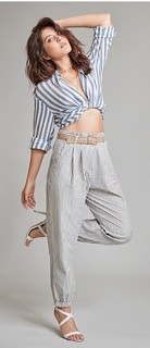 Rashi Khanna feet photo thumbnail