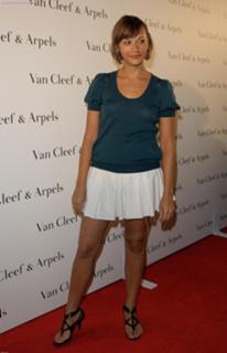 Rashida Jones feet photo thumbnail