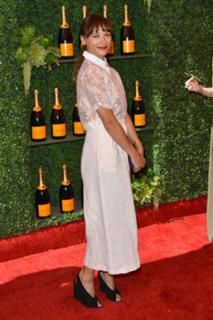 Rashida Jones feet photo thumbnail
