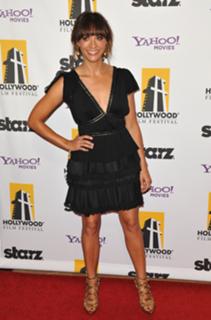 Rashida Jones feet photo thumbnail