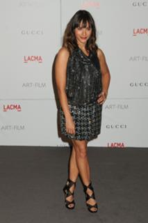 Rashida Jones feet photo thumbnail