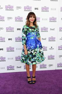 Rashida Jones feet photo thumbnail