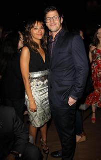 Rashida Jones feet photo thumbnail