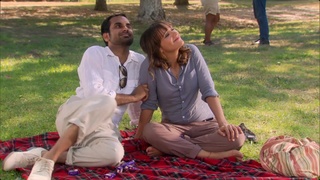 Rashida Jones feet photo thumbnail