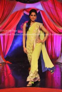 Rashmi Gautam feet photo 10