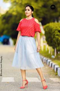 Rashmi Gautam feet photo 14