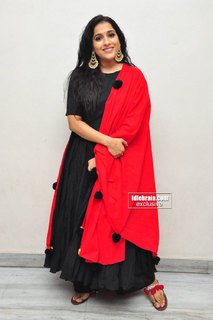 Rashmi Gautam feet photo 11