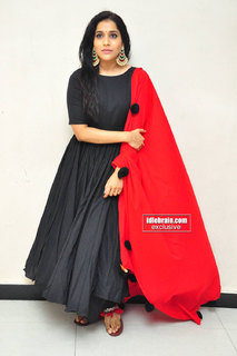 Rashmi Gautam feet photo 10