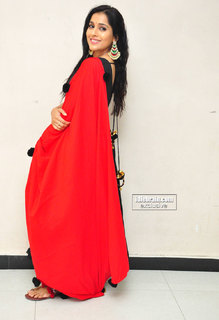 Rashmi Gautam feet photo 9