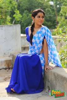 Rashmi Gautam feet photo 7