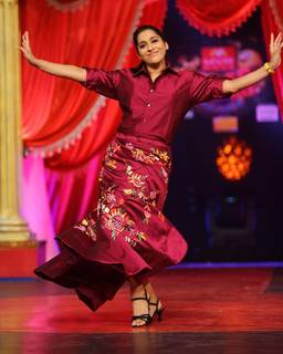 Rashmi Gautam feet photo 9