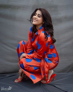 Rashmi Gautam feet photo 5
